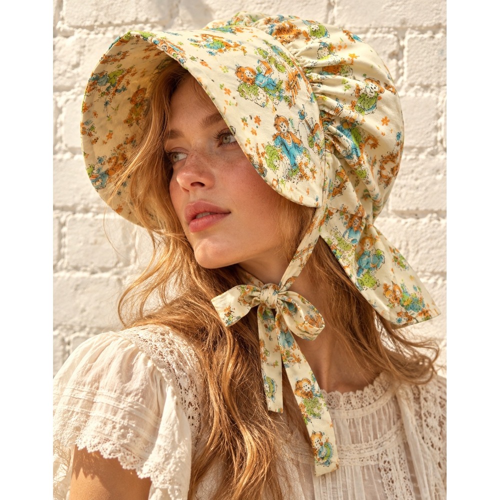 Vintage Cream Cotton Handmade Prairie Bonnet Storybook Print Quilted Sun Hat XL